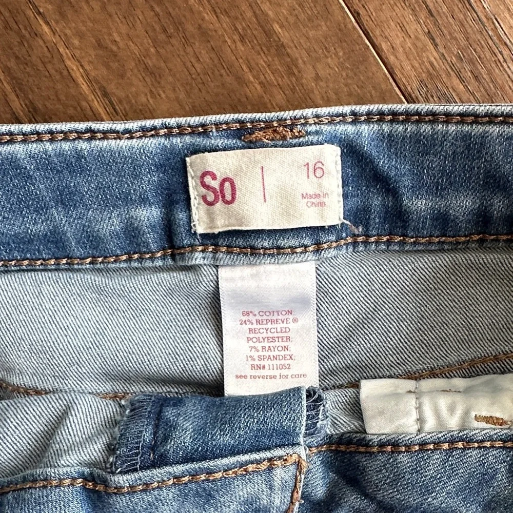 SO Light Blue Distressed Jean Shorts - Picture 2 of 6